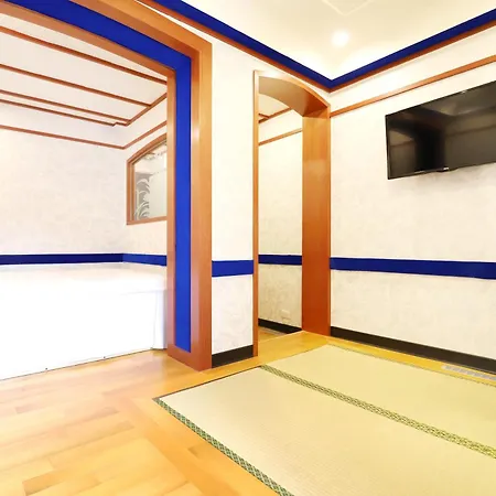 Phoenix Pavilion Hot Spring Hotel-2
